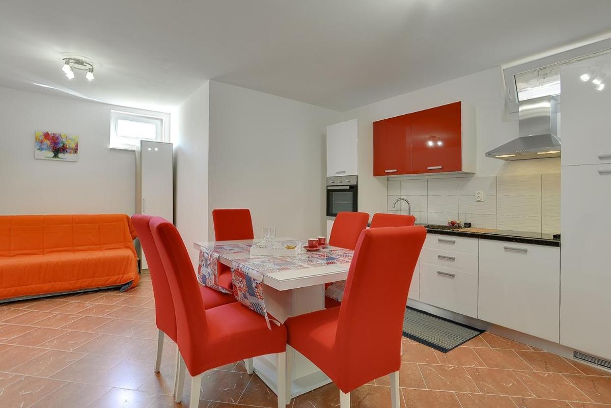 Apartments Elviana بولا المظهر الخارجي الصورة